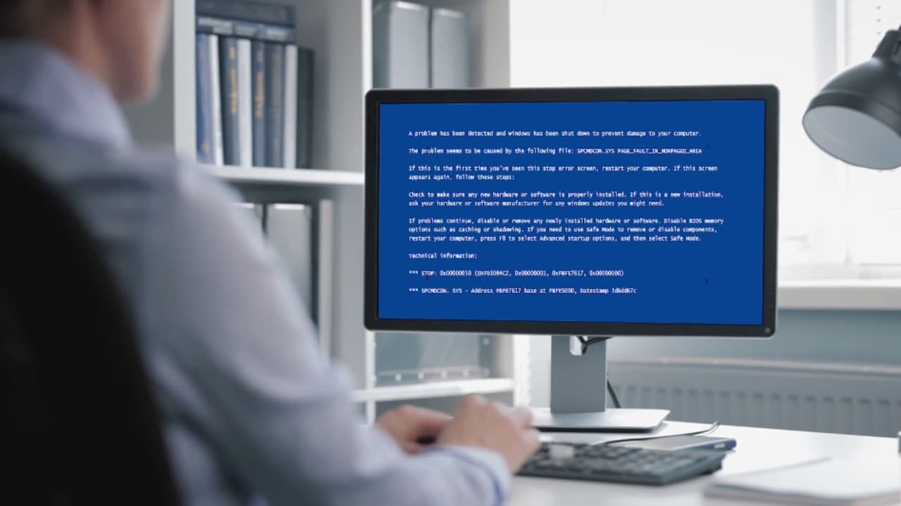 Fallo global informático: experto explica qué lo causó y cuánto tiempo puede durar