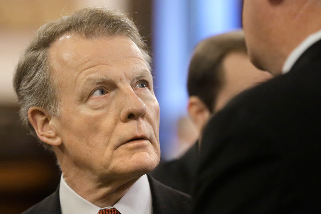 "Estas acciones no representan nuestro partido republicano. Estoy enfermo y profundamente triste por lo que hemos atestiguado hoy", senador estatal republicano Jim Durkin.