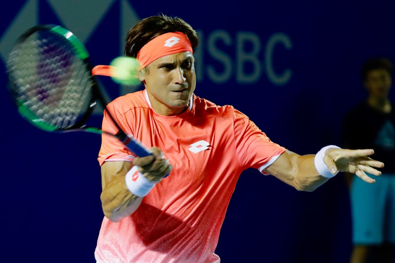 A pesar de la combatividad de Ferrer en el primer set, en el que incluso abrió la brecha a 3-0, terminó perdiéndolo en el tie break ante un rival que va en franco ascenso dentro del Tour de la ATP.