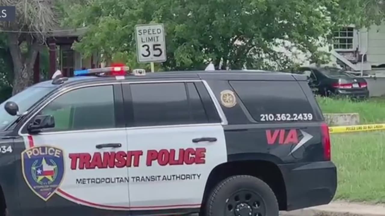 Autobús de VIA atropella a un hispano mientras esperaba en la parada del camión