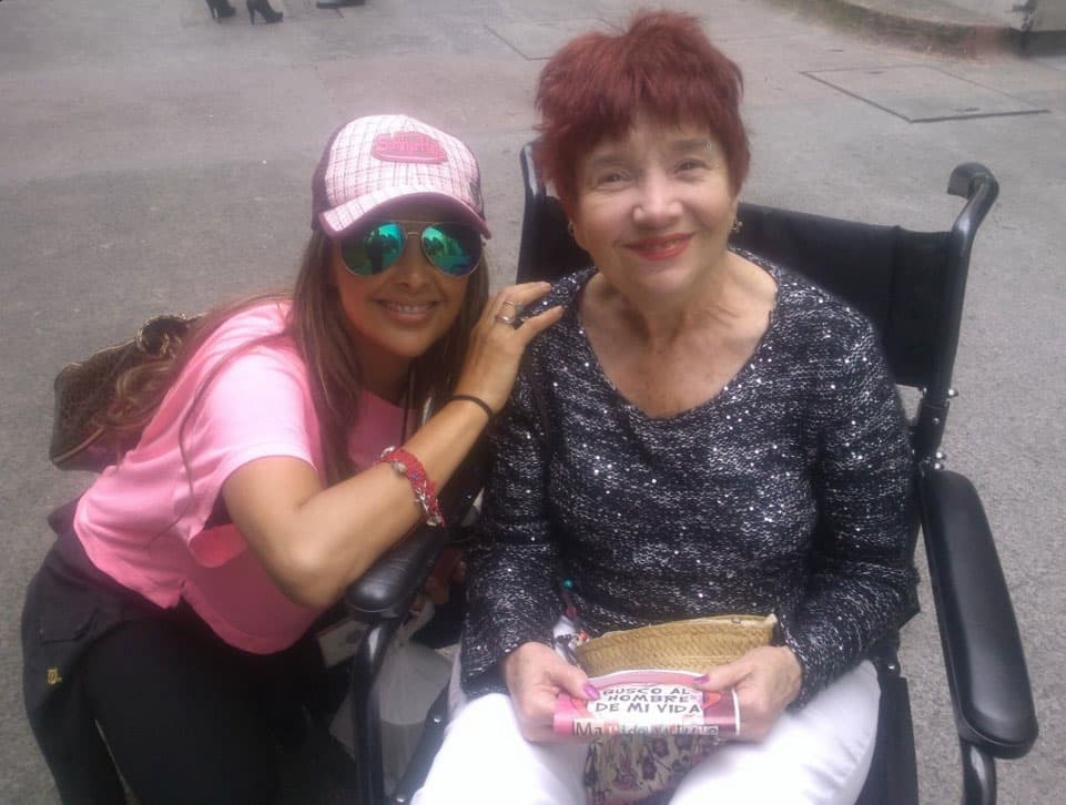 El cine, la locución y el teatro también forman parte de su trayectoria. Además de que hizo labores altruistas con niños infectados de VIH.