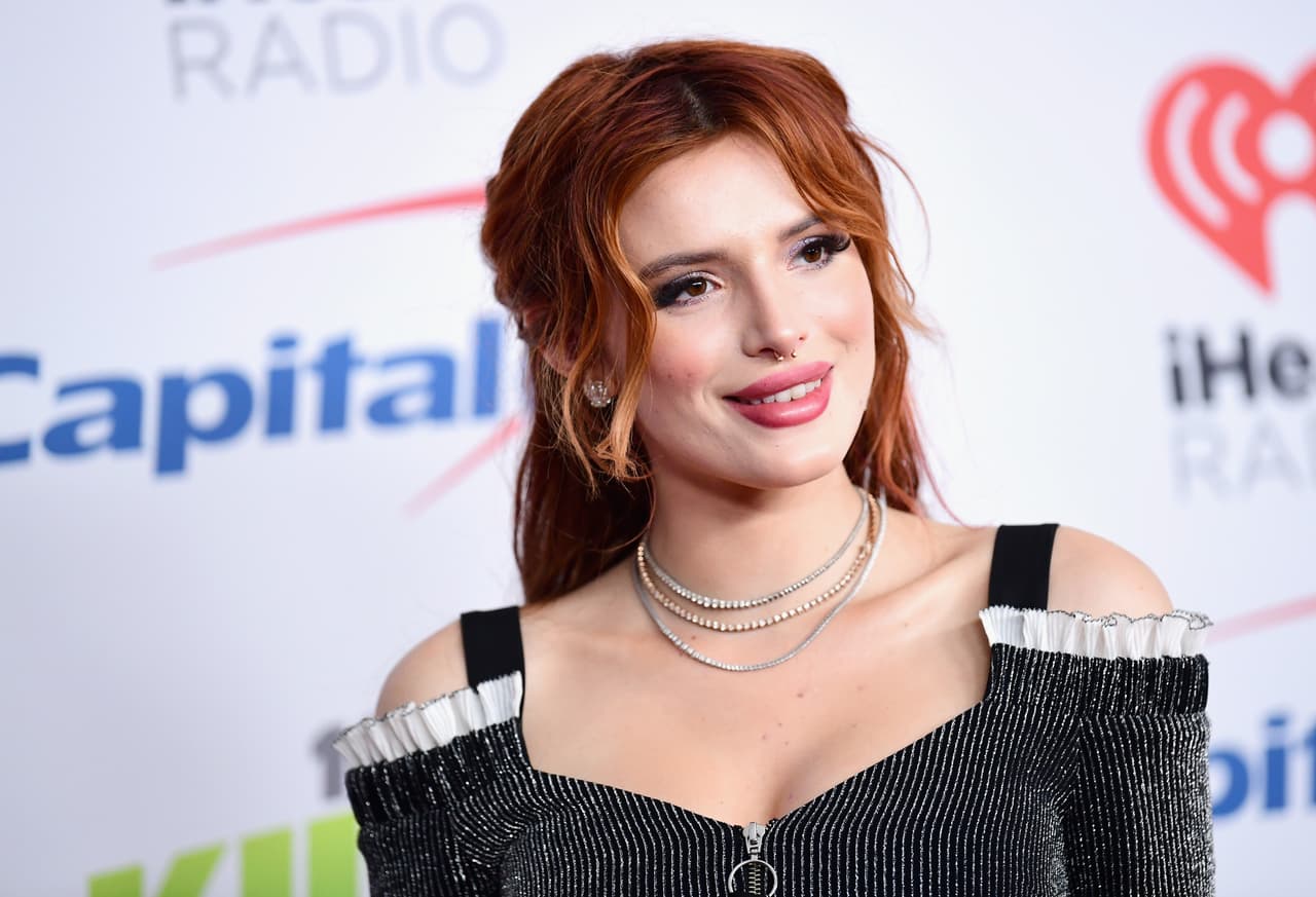 <b>Bella Thorne</b>: la actriz y cantante de padre cubano ha logrado alcanzar una fortuna de alrededor de los cinco millones de dólares y apenas tiene 20 años de edad.
<br>