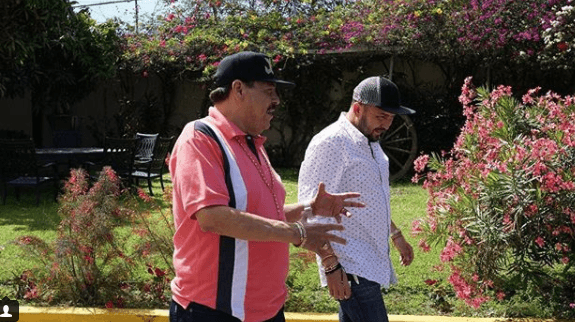 Tanto Poncho como Julio subieron varias imágenes de este encuentro a sus redes sociales, y aunque no han confirmado el dueto, ambos artistas dejaron entrever que la colaboración entre ellos es un hecho.