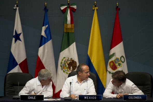 Pero el presidente uruguayo no es el primer político que causa una controversia por un micrófono traicionero o por utilizar palabras consideradas poco adecuadas.