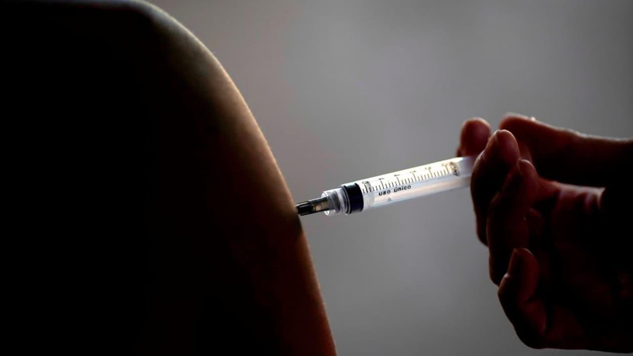 ¿A cuál grupo tengo que permanecer para recibir la vacuna contra el coronavirus? Aquí te contamos