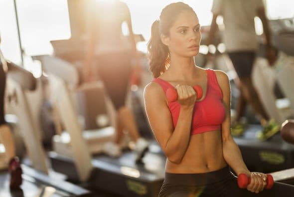 El sitio de la Clínica Mayo menciona la inactividad como uno de los posibles motivos de la fatiga. ¡Ponte en movimiento!