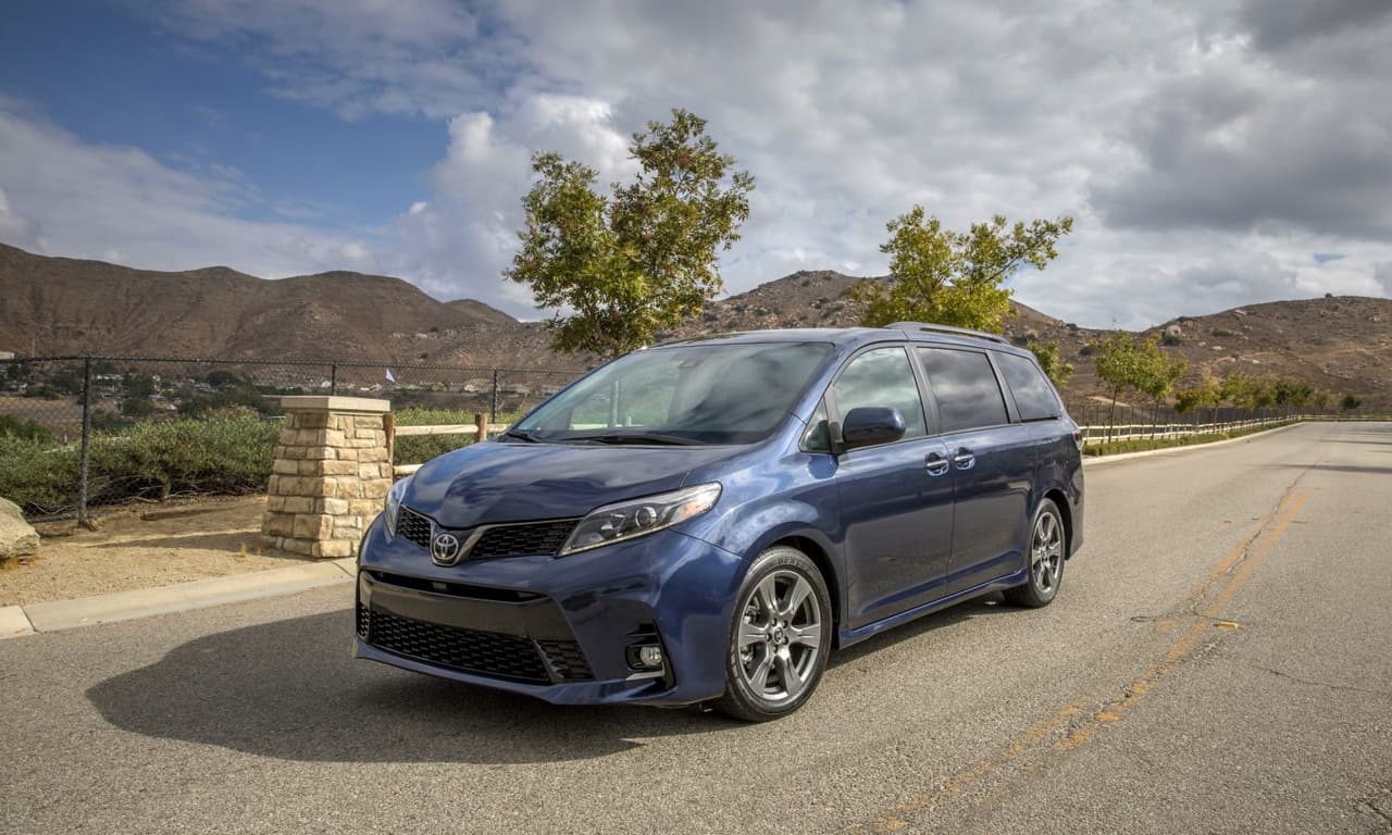 <h3 class="cms-H3-H3"><b>12. Toyota Sienna</b></h3>
<br>
<b>Recorrido anual promedio:</b> 13,442 millas
<br>
<b>% por encima del promedio:</b> 12.1%