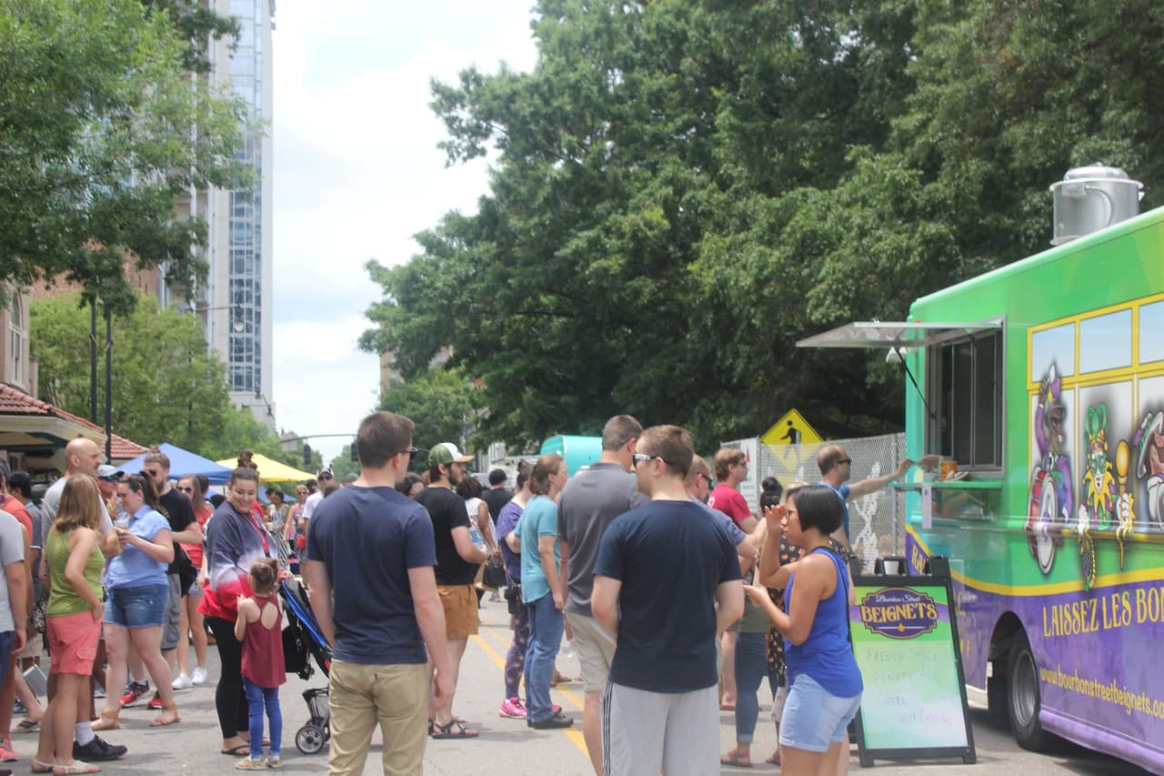 Este año, se realizará el 29 de mayo, de 1:00 a 5:00 p.m. en City Plaza, 443 Fayetteville Street, Raleigh.