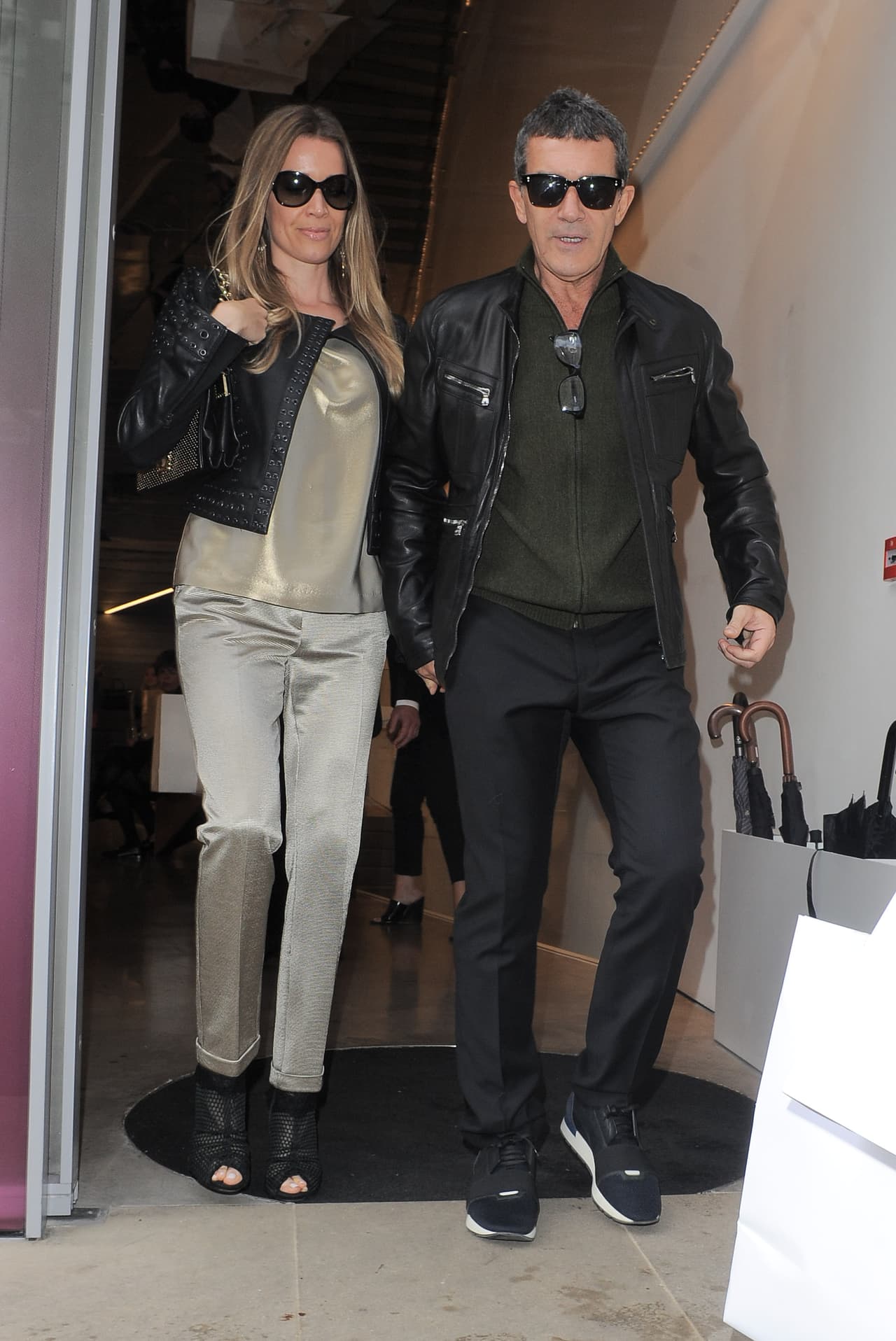 El español y su amorcito conocieron la nueva línea de ropa de Victoria Beckham en Londres.