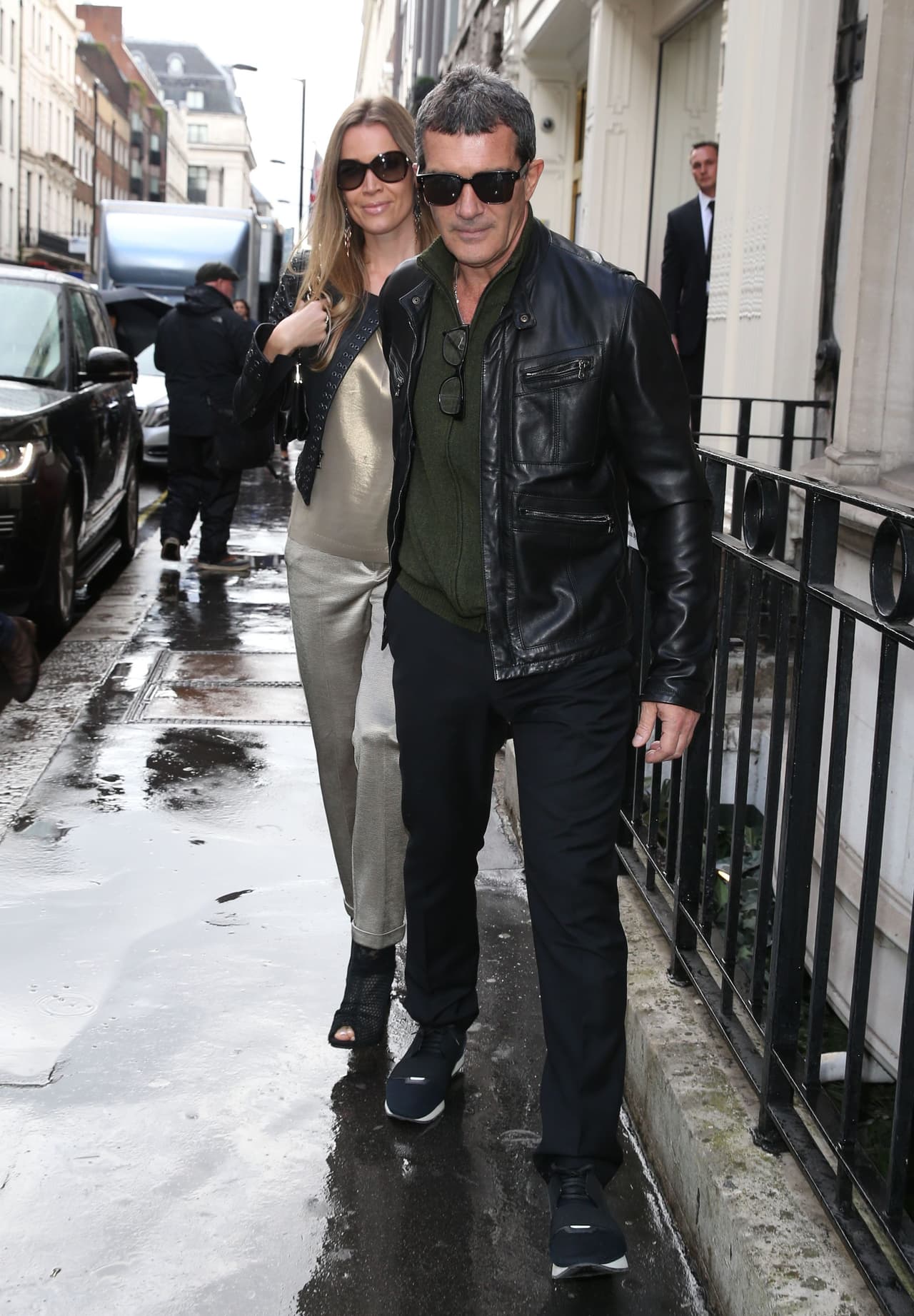 El español y su amorcito conocieron la nueva línea de ropa de Victoria Beckham en Londres.