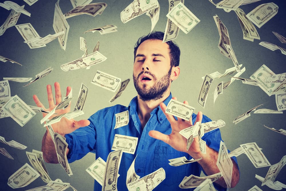 <b><u>Tauro en noviembre 2018: Venus, tu regente, transita retrógrado por el signo de Libra hasta el 16 que recupera su movimiento directo. Urano termina su recorrido retrógrado por tu signo el día 6.</u></b>
<br>Los importantes cambios planetarios que están ocurriendo en tu signo indican varias cosas que debes conocer para aprovechar las que sean positivas y evitar las negativas. Sigue tus sueños y tu intuición porque los mismos te pueden llevar al sitio donde habrá dinero y posibilidades de desarrollo económico.