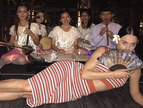 Por si fuera poco, su silueta es el sueño de miles de caballeros por todo el mundo.