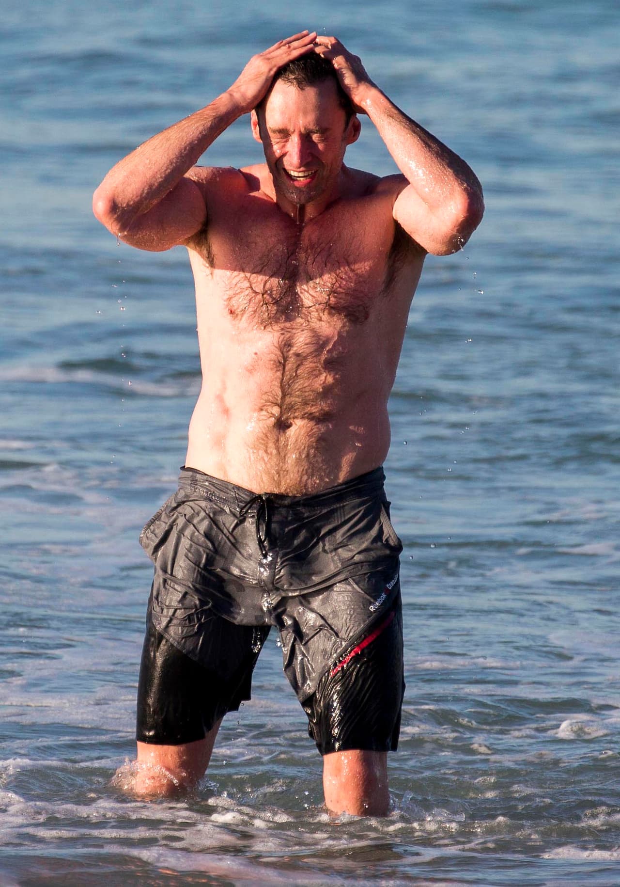 Y ahí demostró que todavía tiene un físico más que envidiable.