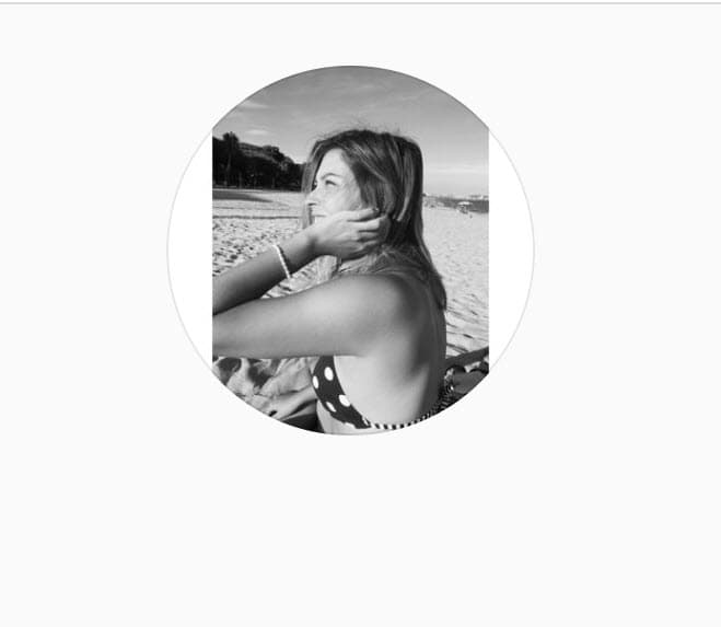 Michelle Aguilera tiene cuenta de Instagram, pero la mantiene privada. A diferencia de su famosa hermana, tanto ella como Chiara suelen guardar un bajo perfil.