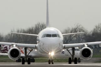 Los viajeros del programa sólo pueden volar en naves de aerolíneas autorizadas por Estados Unidos.