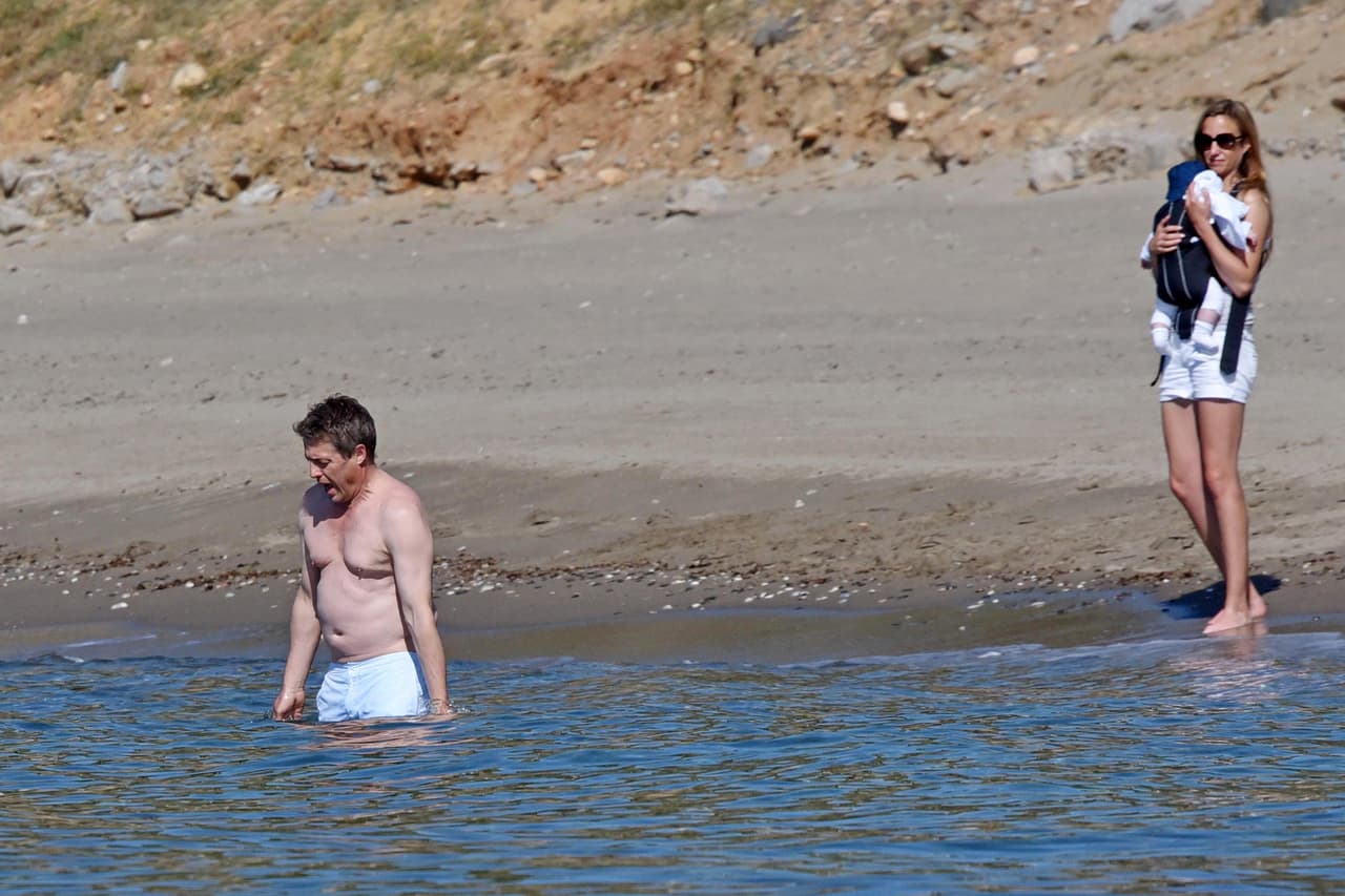 Pasito a pasito, congelándose de la cintura para abajo.