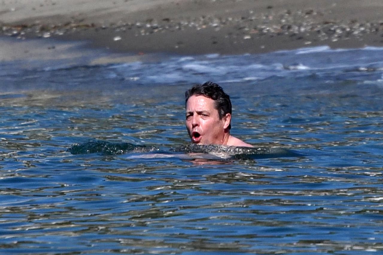 Finalmente, se sumergió hasta el cuello.