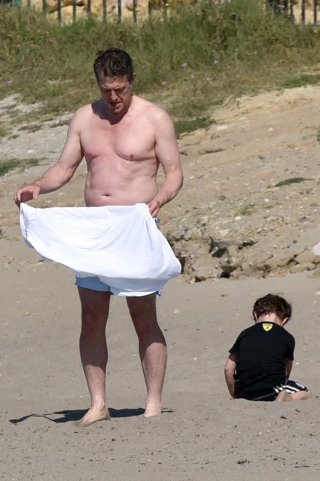 Ahí en la playa se prepararon para darse un chapuzón.