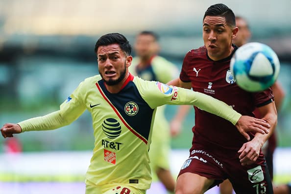 Para la parte complementaria, Gallos Blancos se animó a rebasar 3/4 de cancha y logró tener algunas ocasiones pero sin ser lo suficientemente claras.