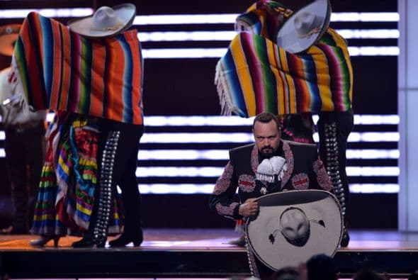¿Qué opinas del "performance" de Pepe Aguilar?