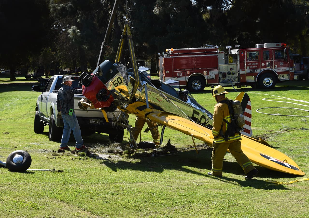 Por desgracia no pudo regresar y chocó con un árbol para luego aterrizar en un campo de golf.