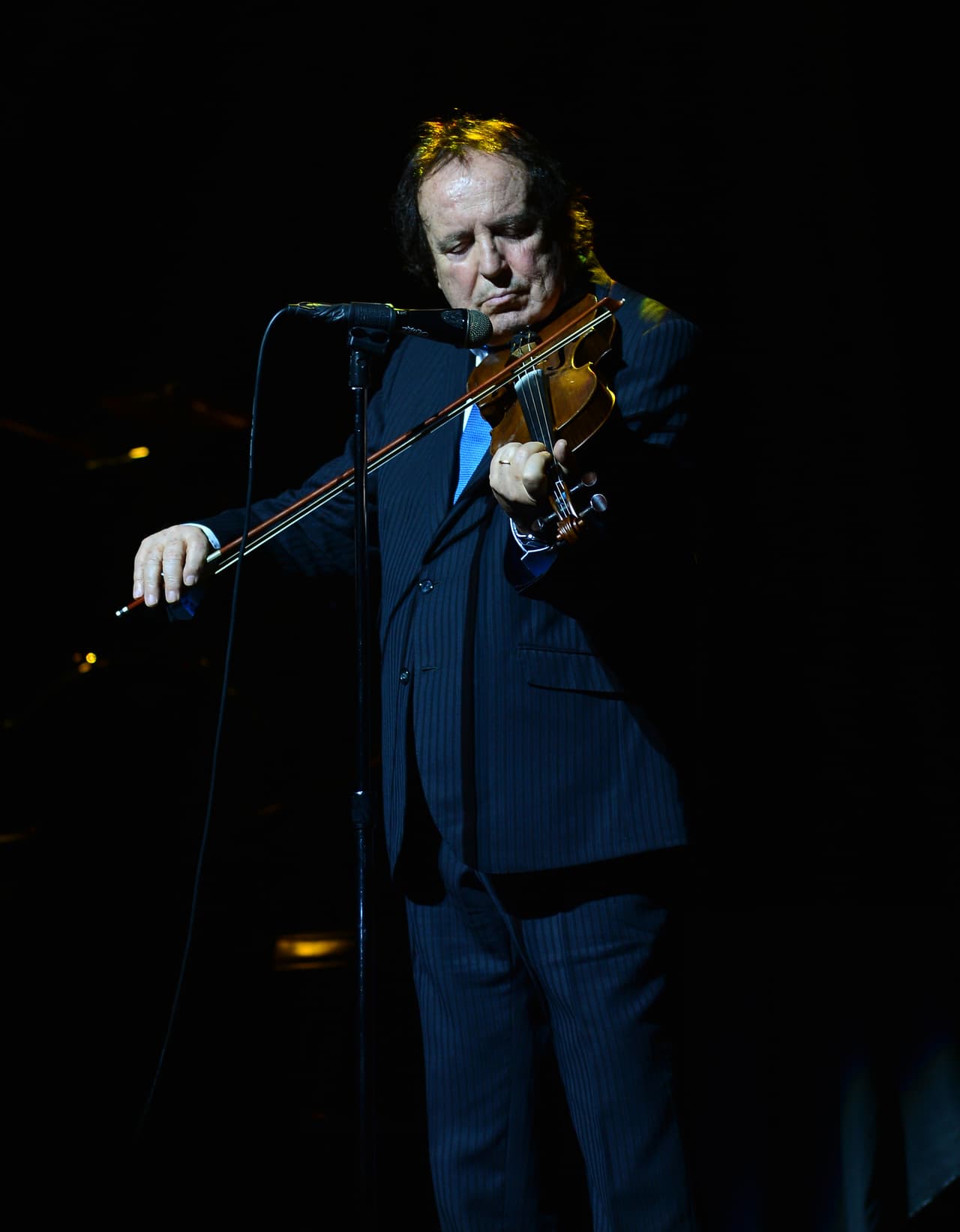 Su personal estilo para interpretar tangos selló su firme amistad con Argentina en 1988. Incluso grabó un disco de este género en catalán, ¡un sueño largamente anhelado!