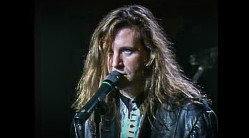 El grupo Zas, sin duda uno de los más influyentes del rock en español comandado entonces por Miguel Mateos, tocó su éxito 'Cuando seas grande'.