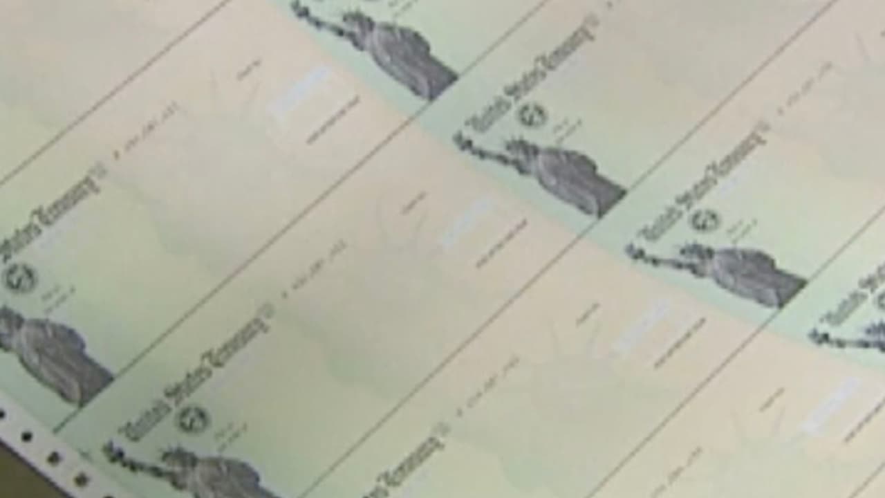 Podría haber ocasiones en que algunas familias reciban pagos reducidos dependiendo de cómo ha cambiado o mejorado su situación económica, así como el número de integrantes de su familia, entre otras cosas.