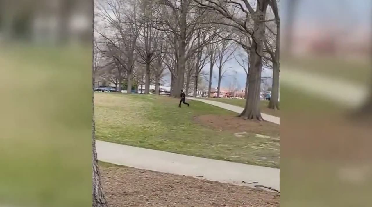 Policía abate a tirador en la Universidad Old Dominion, Virginia, tras herir a dos personas en el campus