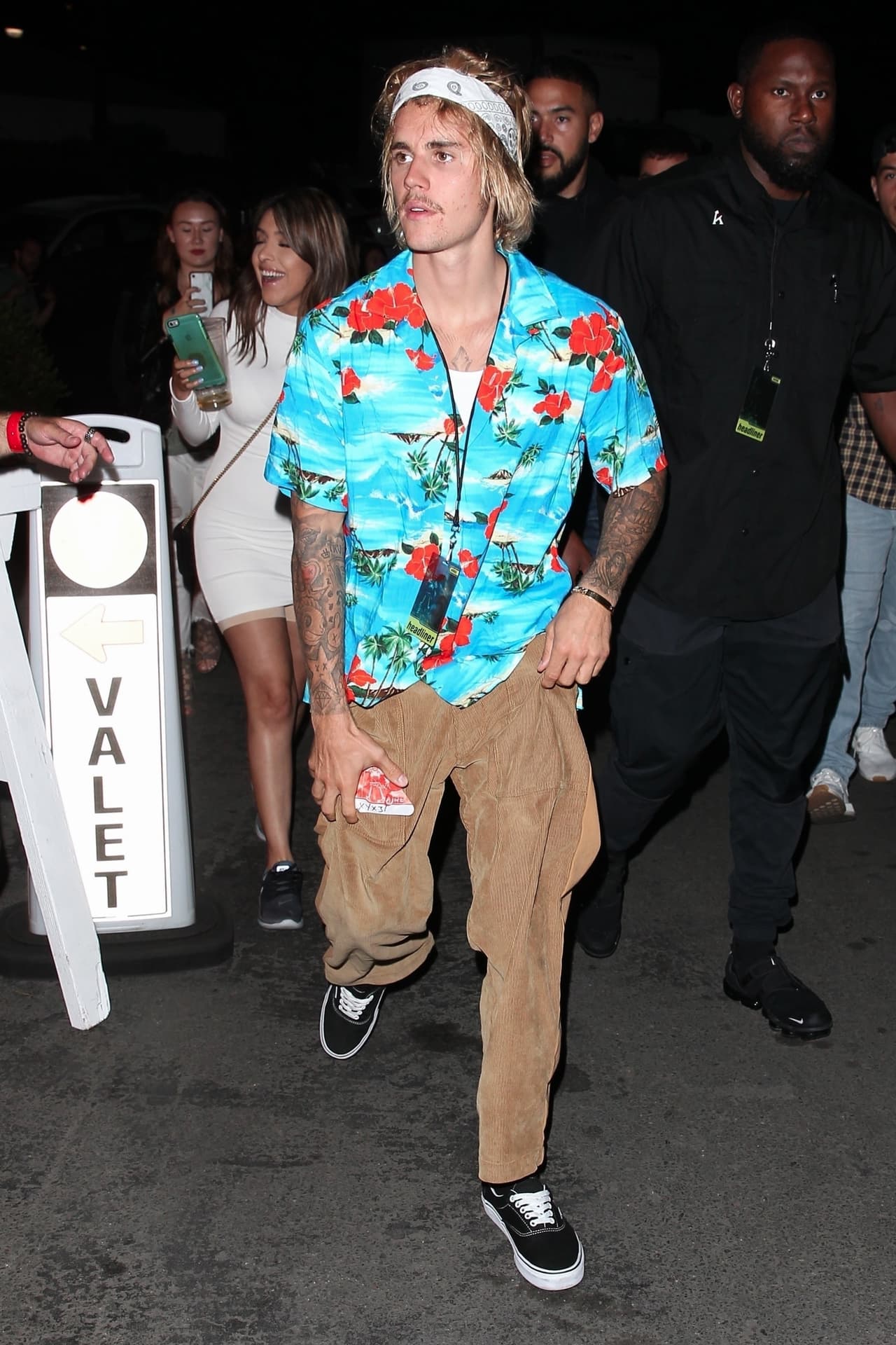 ¿Dónde entonces fue que el canadiense se puso el nuevo tatuaje, y qué es?