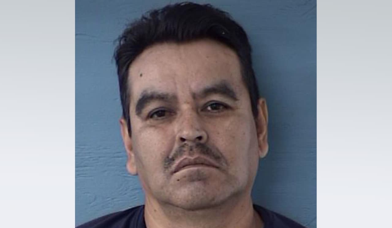 Arrestan a hombre acusado de secuestrar y violar a una mujer en Dinuba