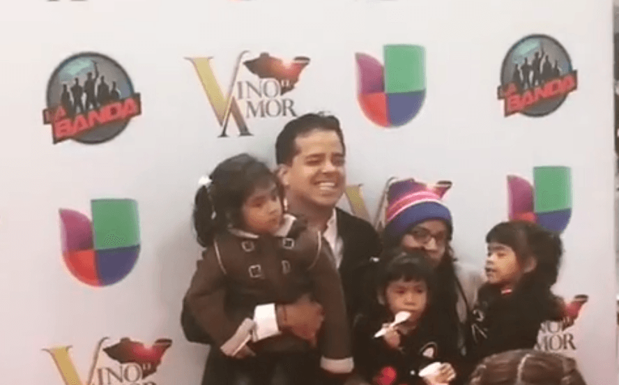 Jorge Viera, de Univision Nueva York, el 41, comparte con su familia extendida, ese público que de lunes a viernes, a las 6:00 p.m. y 11:00 p.m. se informa con él.