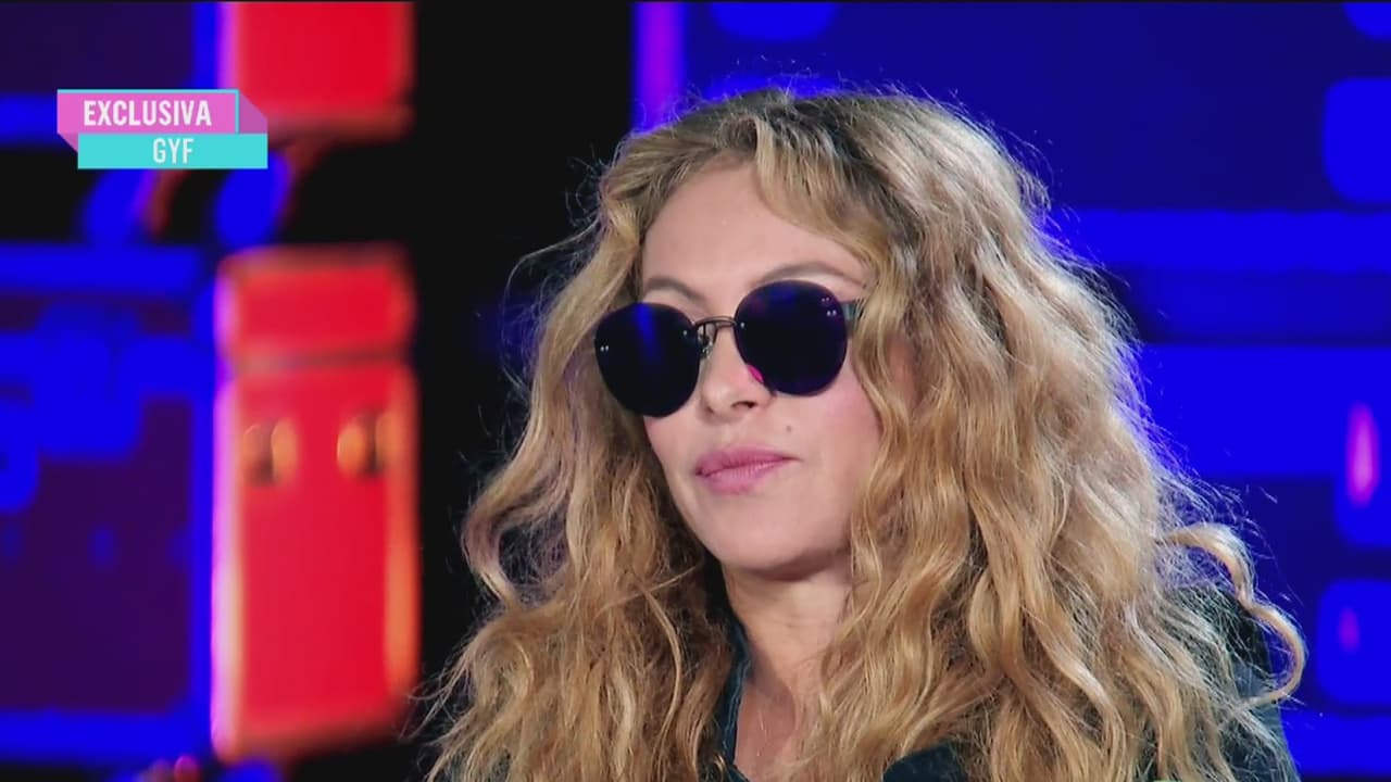 La cantante mexicana ha dado bastantes muestras, en diversas entrevistas, de que no le gusta hablar públicamente de sus relaciones amorosas, todo lo contrario a algunas de sus exparejas.