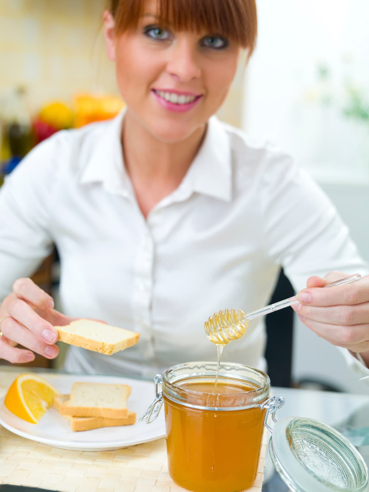 Cuando es ingerida con una combinación balanceada de proteínas, ayuda al cuerpo a mantener los niveles normales de azúcar en la sangre.