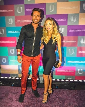 Ante el romántico mensaje publicado por Rulli en su cuenta de Instagram, Angelique respondió: "Mi cielo Sebastián Rulli, tu presencia en mi vida es lo más hermoso que he hecho por mí, que este amor nos permita volar siempre con mucha paz [...]".