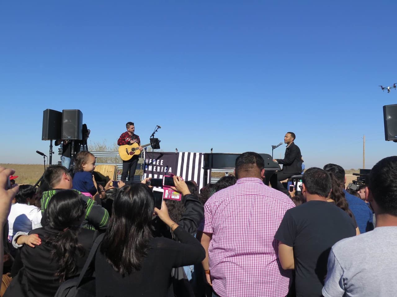 Mariana Atencio: La música puede más que los muros de concreto