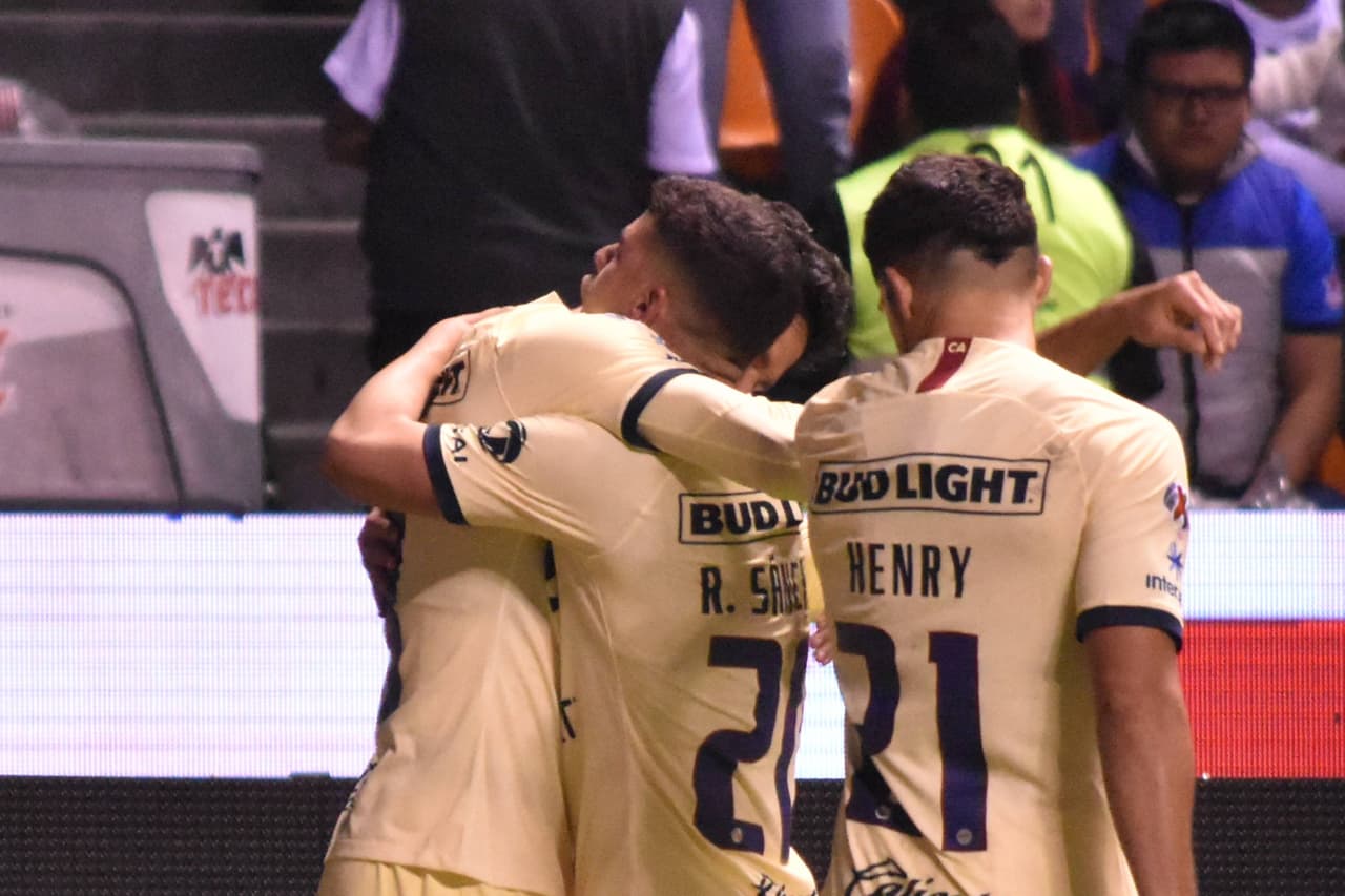 Bruno Valdez anotó el solitario gol del triunfo del equipo azulcrema.