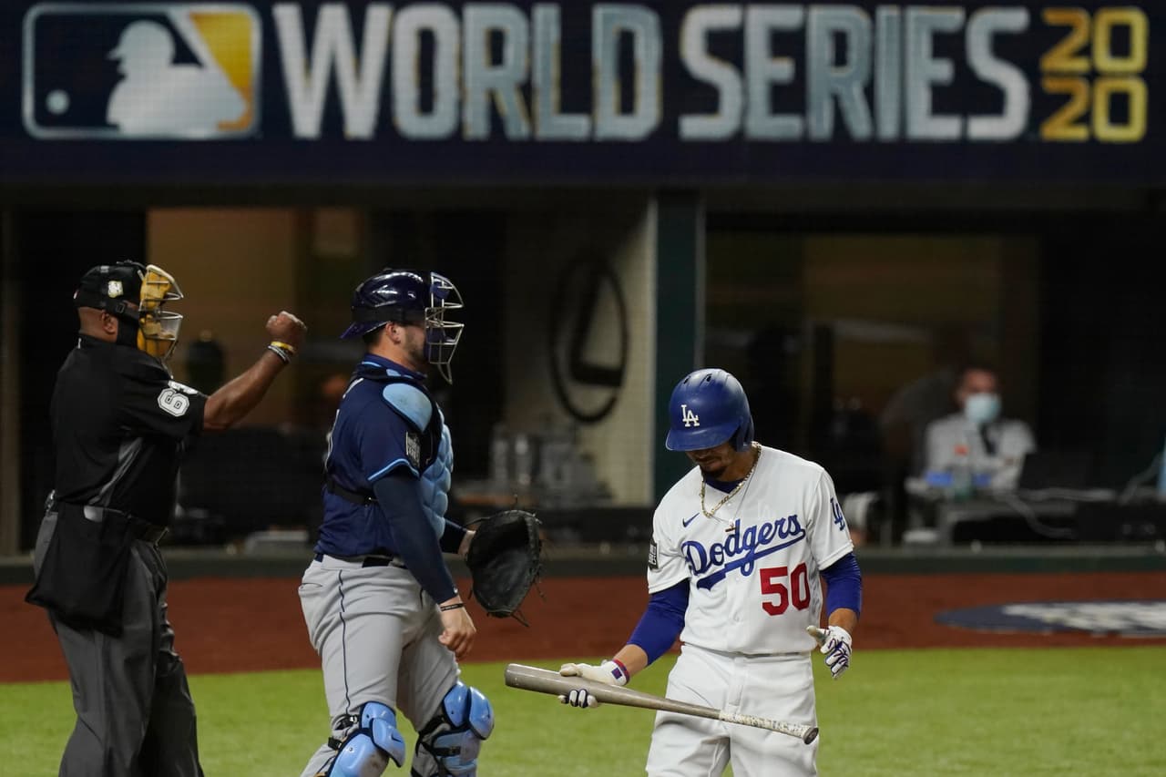 Los Tampa Bay Rays no encuentran el pitcheo que querían y los Dodgers se aprovechan de eso para vencer 3-8 y adelantarse en la Serie Mundial.