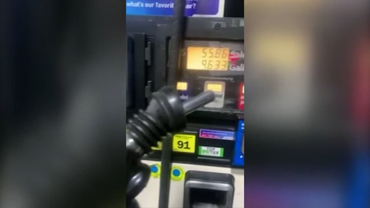 Captan en video irregularidades en gasolinera del sur de California