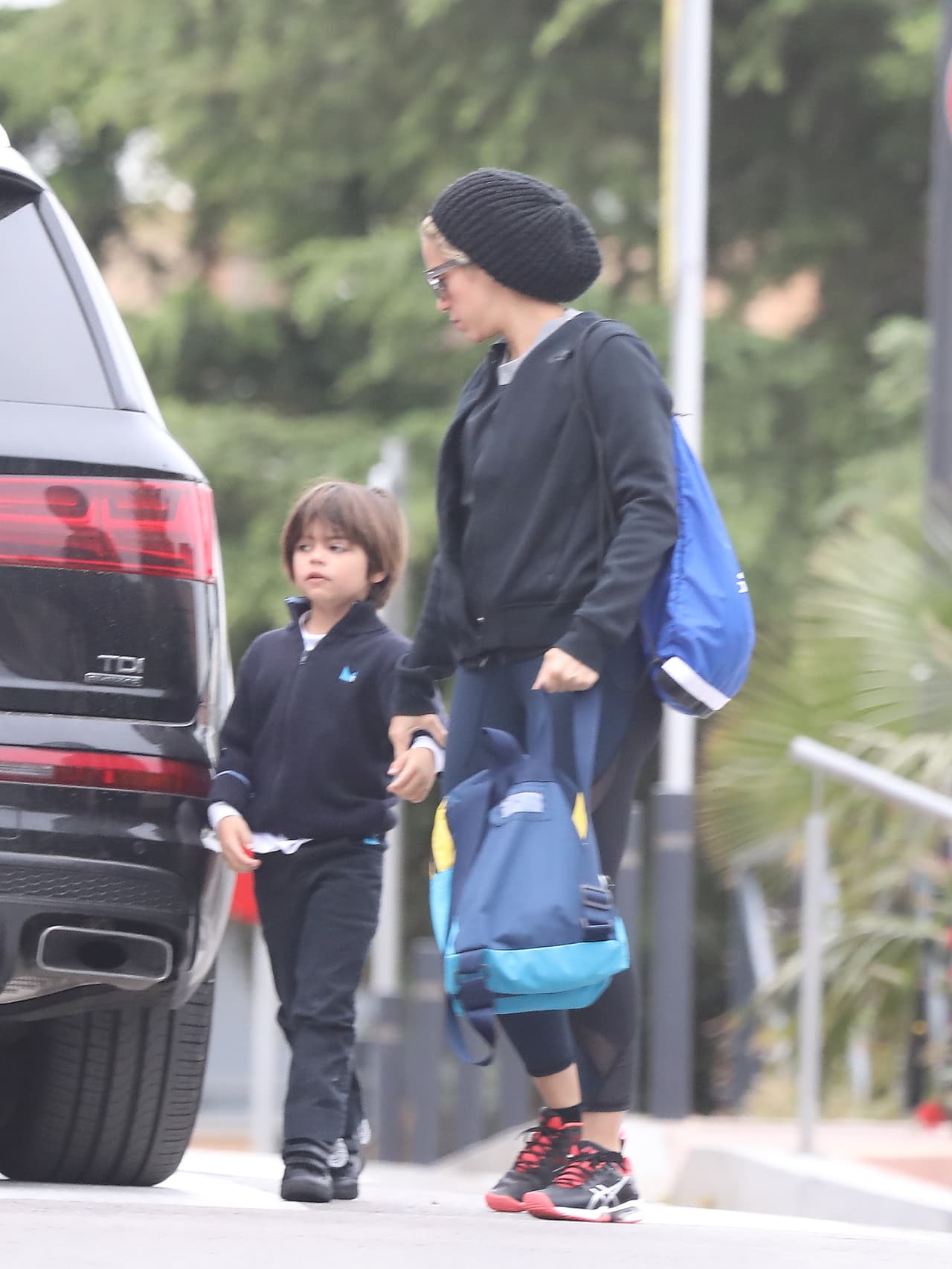 Photo © 2017 Jordi Galbany/The Grosby Group Barcelona, April 19, 2017. Shakira takes her four-year-old son Milan to school in Barcelona.