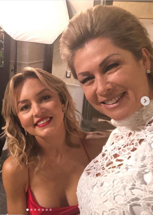 "(Lety Calderón) es alguien con quien yo soñé queriendo ser actriz", contó en entrevista con
<b><a href="https://www.tvynovelas.com/mx/en-exclusiva/angelique-boyer-recuerda-la-vez-que-no-quedo-en-un-casting/amp/" target="_blank">TVyNovelas</a></b>, publicada este lunes 21 de septiembre.
<br>
