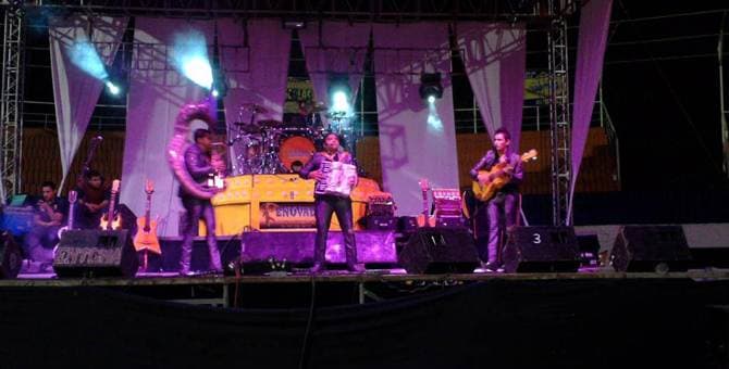 Las primeras declaraciones señalan que el vehículo en el que viajaban los integrantes de la banda fue interceptado y dirigido a un camino de terracería, en el que ultimaron al músico.