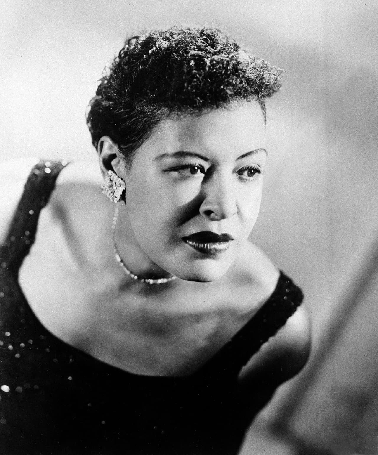 La famosa cantante de jazz fue una imponente figura en la música popular en una época en la que los afroamericanos eran privados de muchos privilegios. Su estatua será exhibida en el condado de Queens.