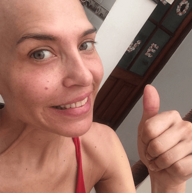 Durante las 16 quimioterapias que recibió entre 2014 y 2015, la actriz de telenovelas como 'Prisionera de amor' o 'Pasión de Gavilanes' fue intervenida en julio de 2014 para extirparle toda la mama derecha y ganglios.