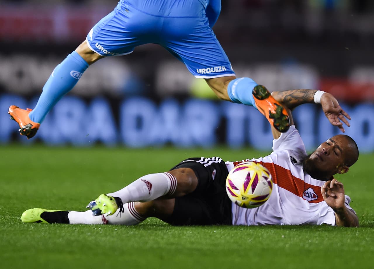 "A mí me gusta estar cerca de los jóvenes que recién arrancan, haciéndoles saber que se tienen que exigir porque son el futuro del club".