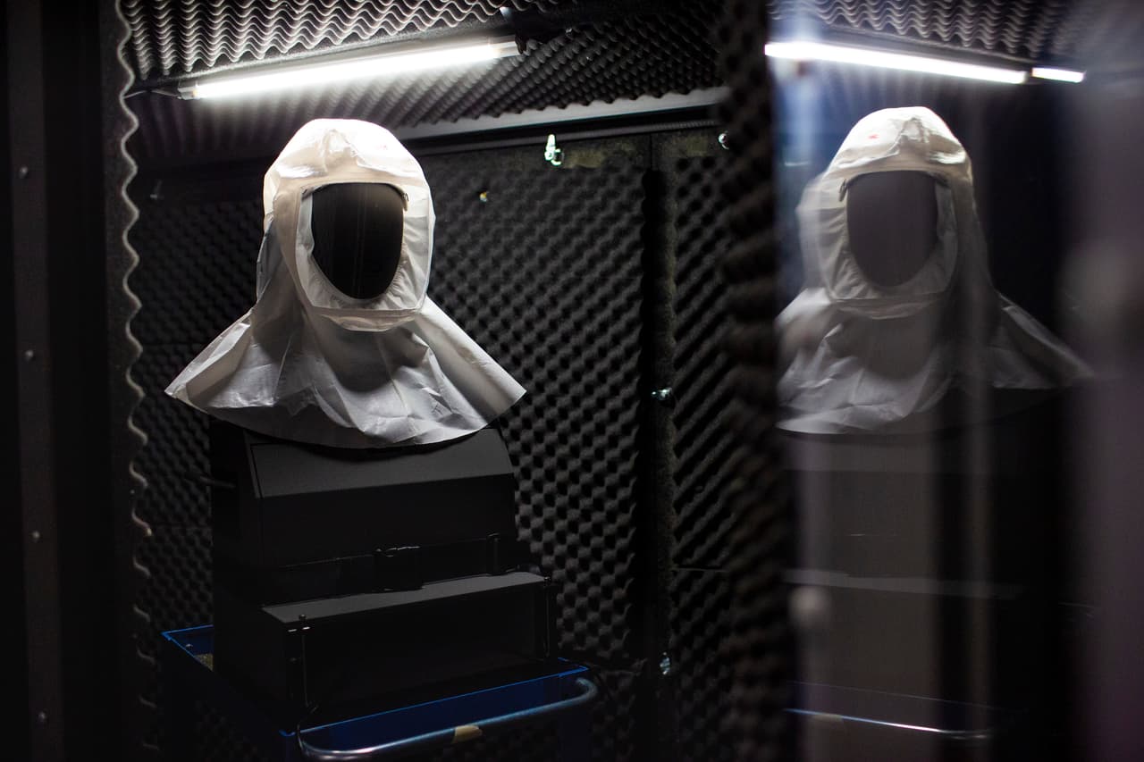 Producción de respiradores con un diseño totalmente nuevo a cargo de Ford. Este dispositivo ayuda a proteger a los profesionales de la salud que están en contacto directo con personas contagiadas.