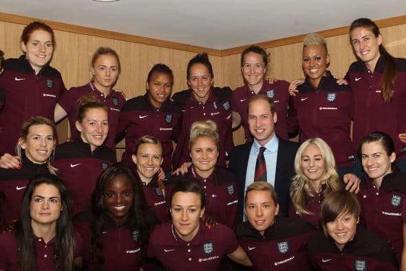 William se sintió afortunado entre tanta bella, talentosa y deportista mujer.