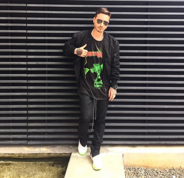 Pero más allá de esa carita seria, J Balvin es un tipo de cuidado, pues si te topas con él, te va a hacer reír con sus ocurrencias.