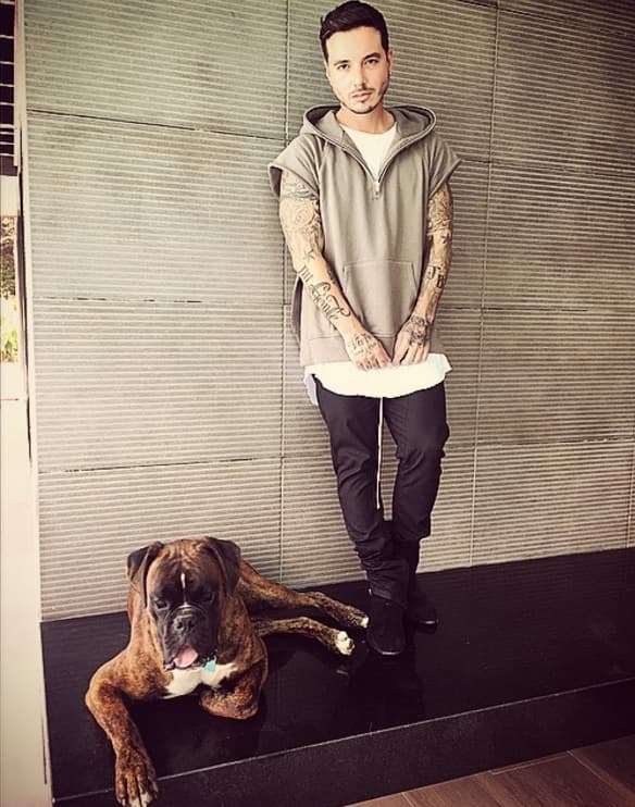 Balvin además tiene el apoyo de sus colegas, como Nicky Jam y Farruko.