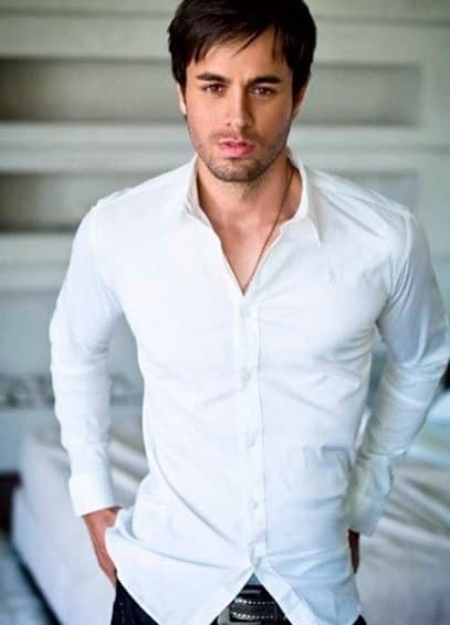 Se reveló además que los cargos de obstrucción a la autoridad y conducir con una licencia suspendida le fueron retirados.